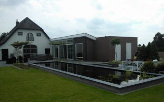 Zwembad, Huissen